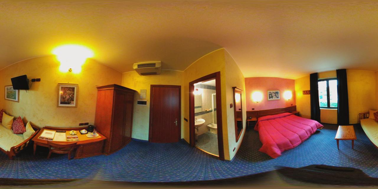 Hotel Abacus Porto Mantovano Esterno foto